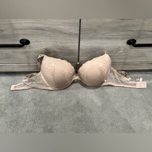 Victoria’s Secret Nude Lace Bra